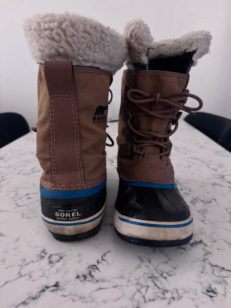 Women’s Sorel boots- size 7 photo 1