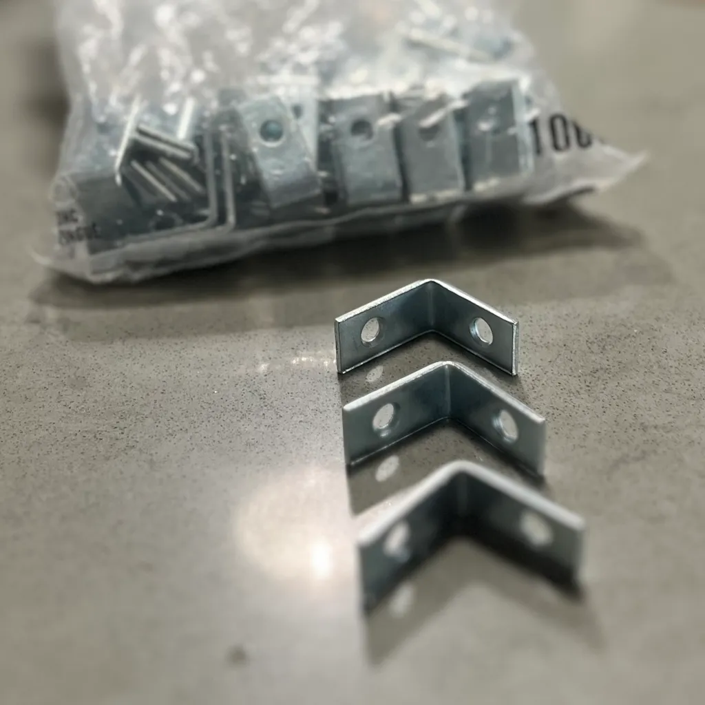 Corner Brackets photo 1