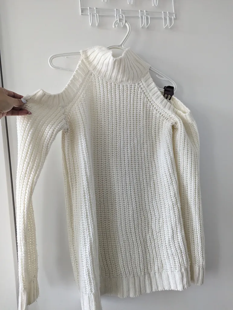 New Sweater - Size S/M photo 1