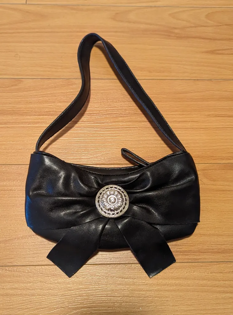 Black Shoulder Bag with Bow photo 1