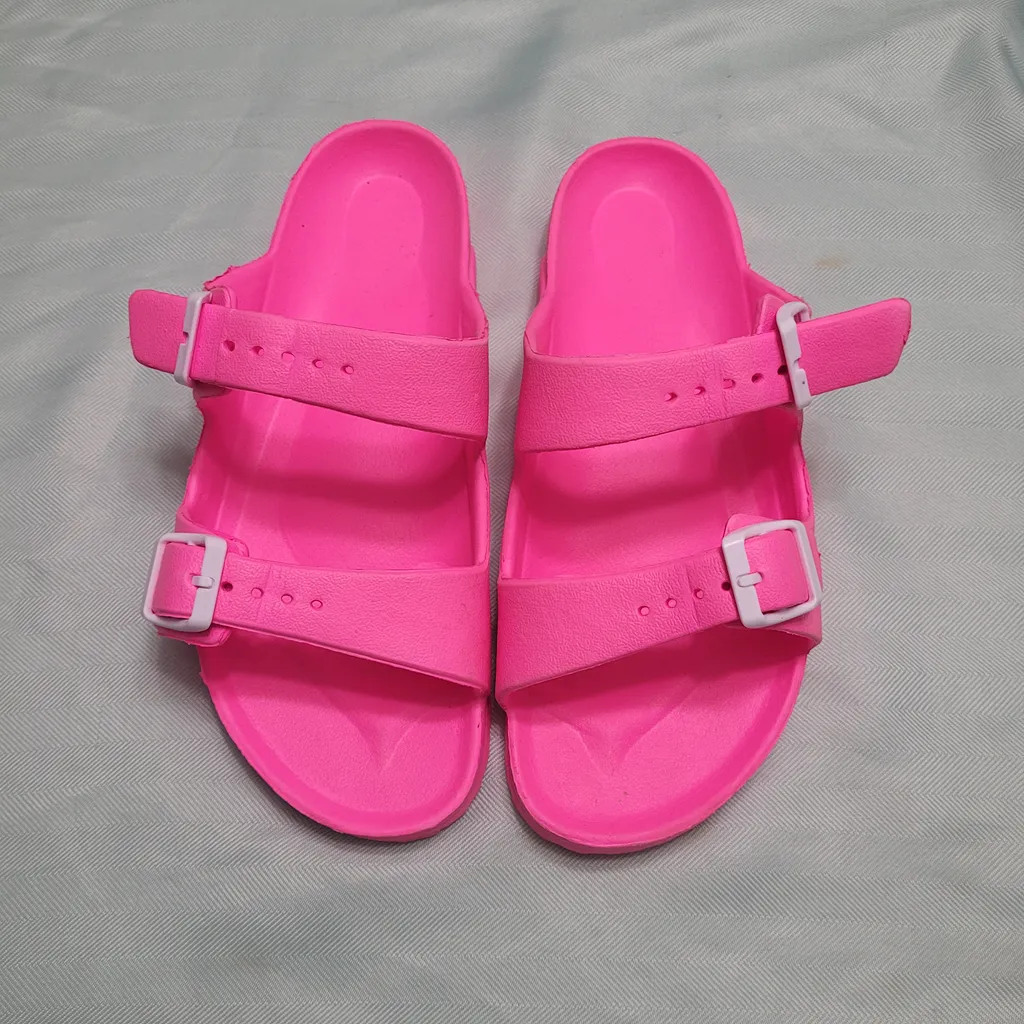 Sandals  photo 1