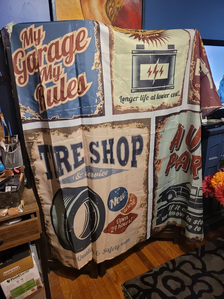 VINTAGE RETRO SHOWER CURTAIN photo 1