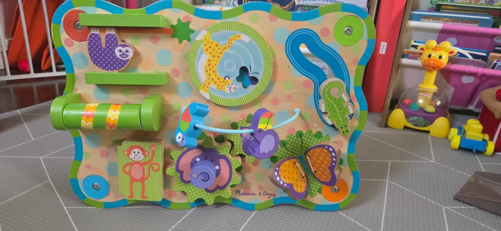 Melissa & Doug activity table  photo 1