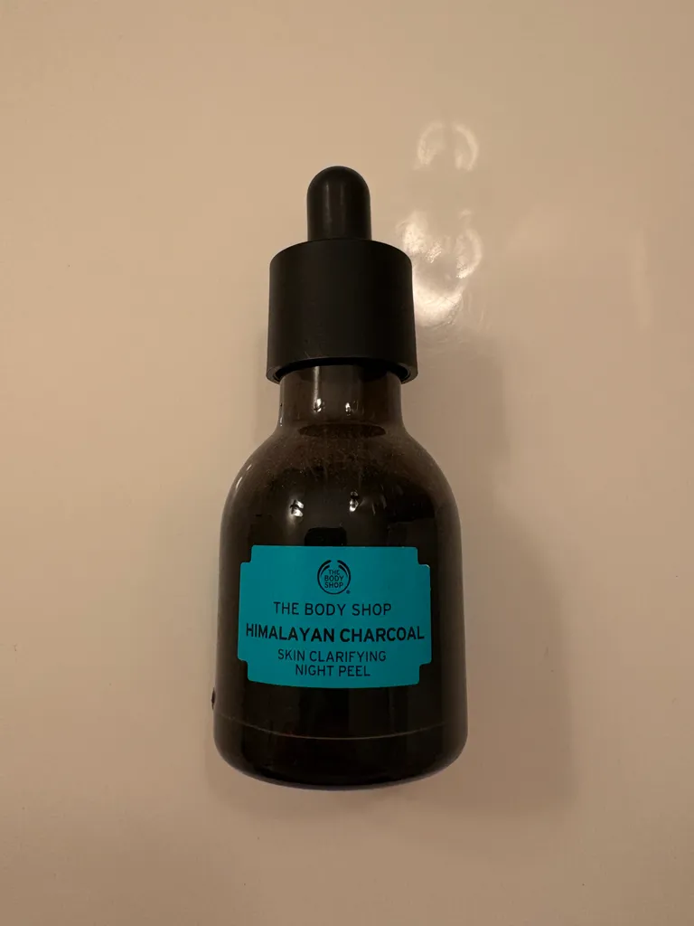 The Body Shop Charcoal Night Peel photo 1