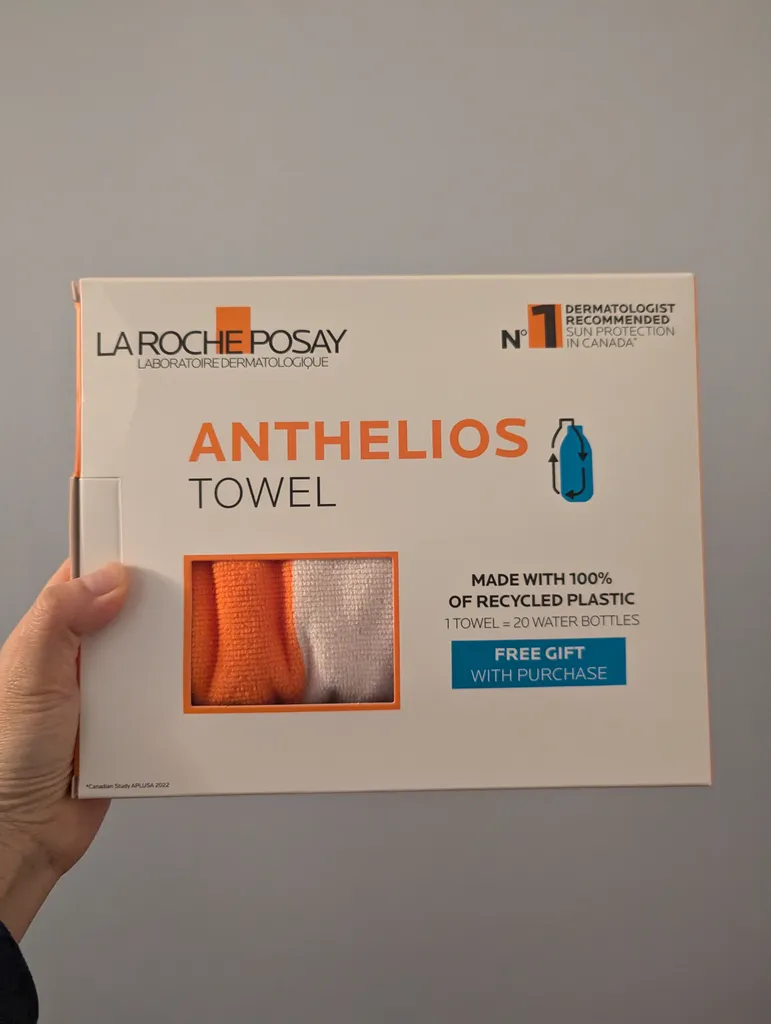 Brand new towel  photo 1