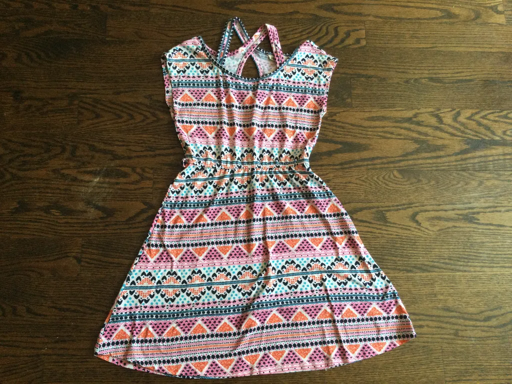 Urban Kids size Large 14-16- xs adult photo 1