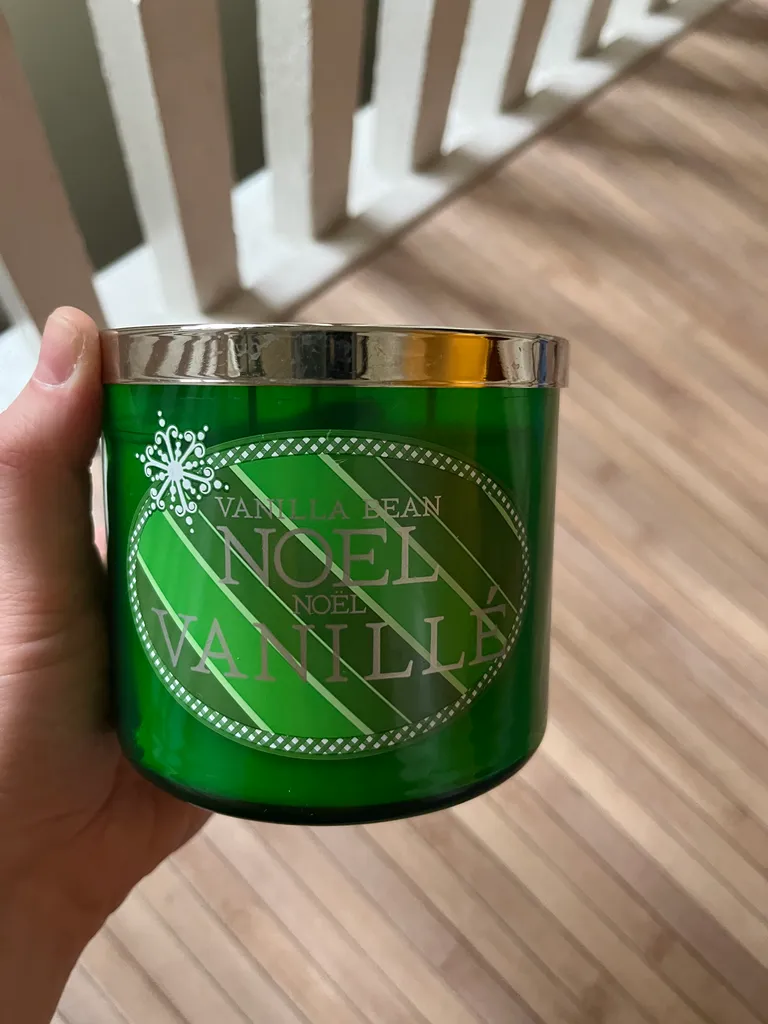 BN vanilla bean three wick candle photo 1