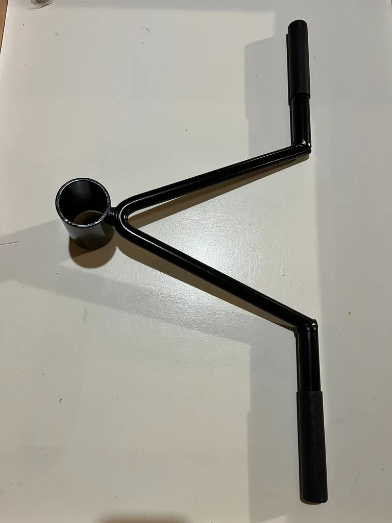 T Row Handle photo 1