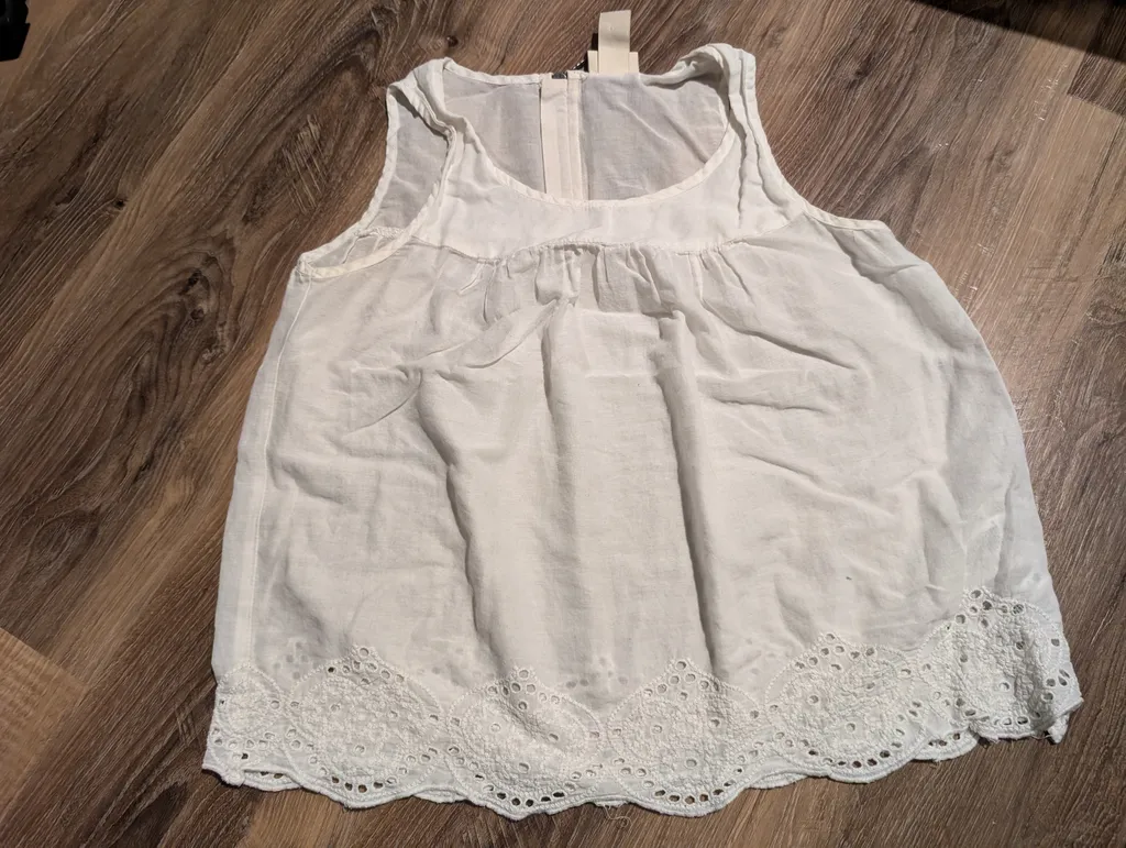 White tank cotton photo 1