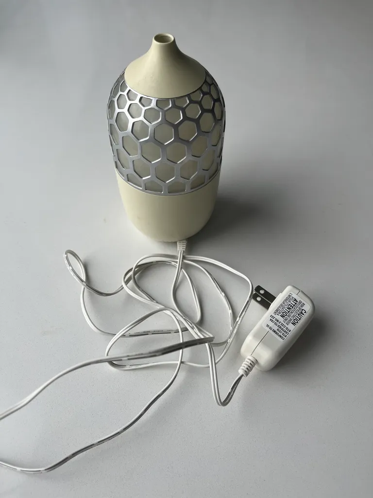 Aromatherapy Oil diffuser photo 1