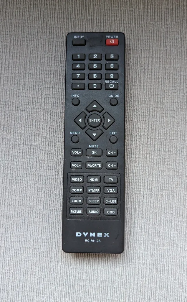 Dynex RC-701-0A Universal Remote Control photo 1