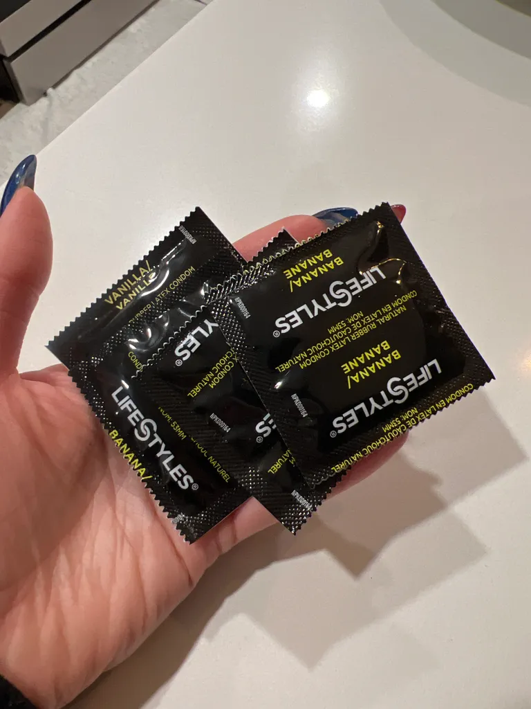 Flavoured condoms  photo 1