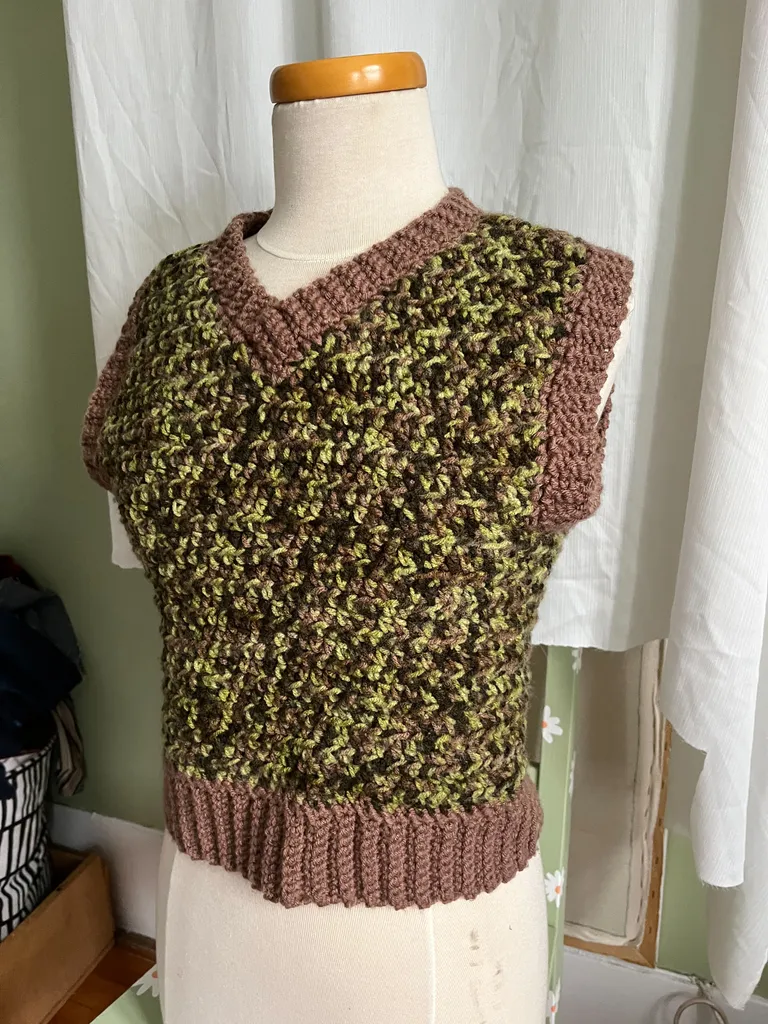 Crochet sweater vest photo 1