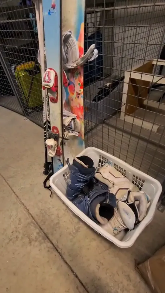 Snowboard, skis and boots for both  photo 1