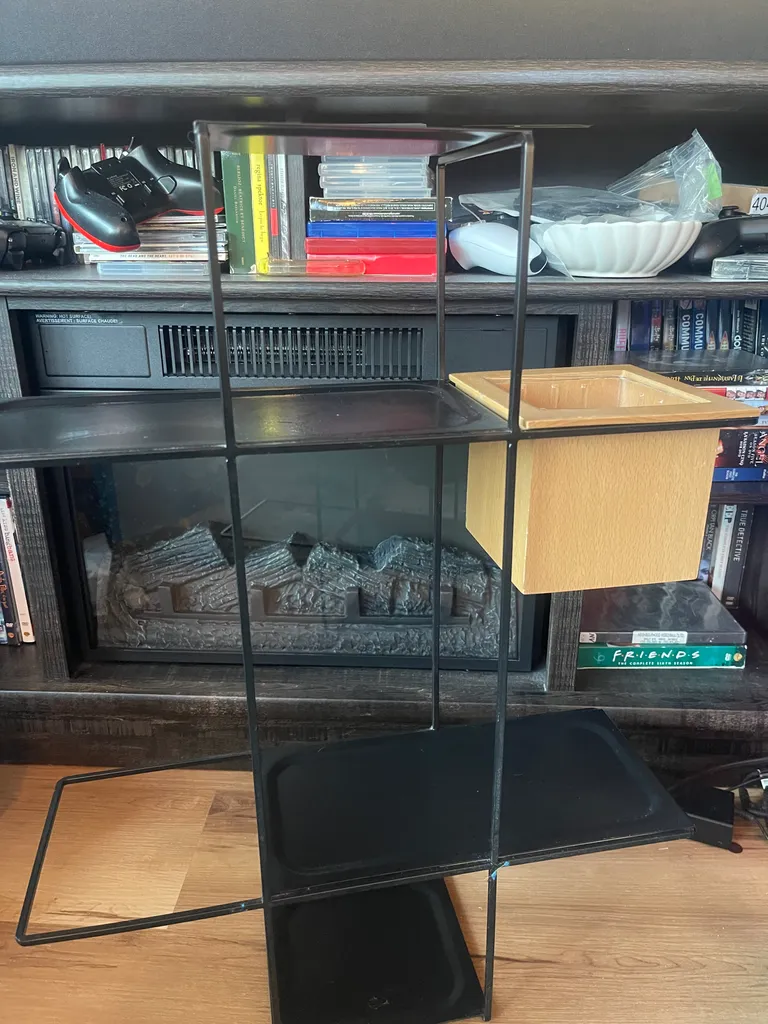 Geometric Shelf photo 1