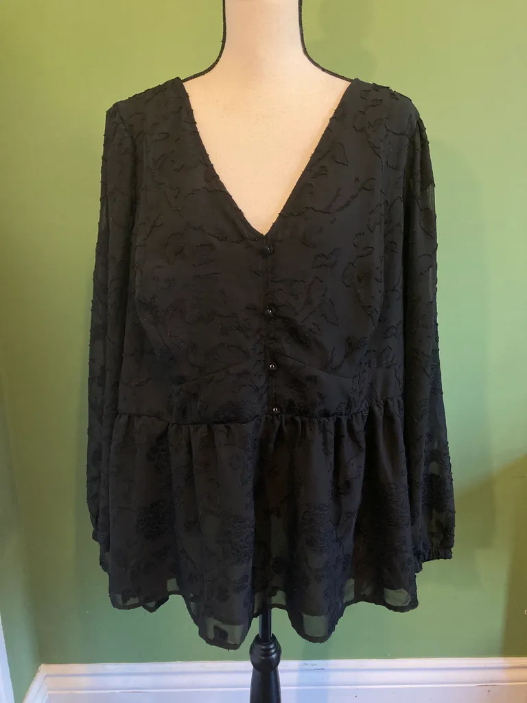 Torrid size 5x lace top photo 1