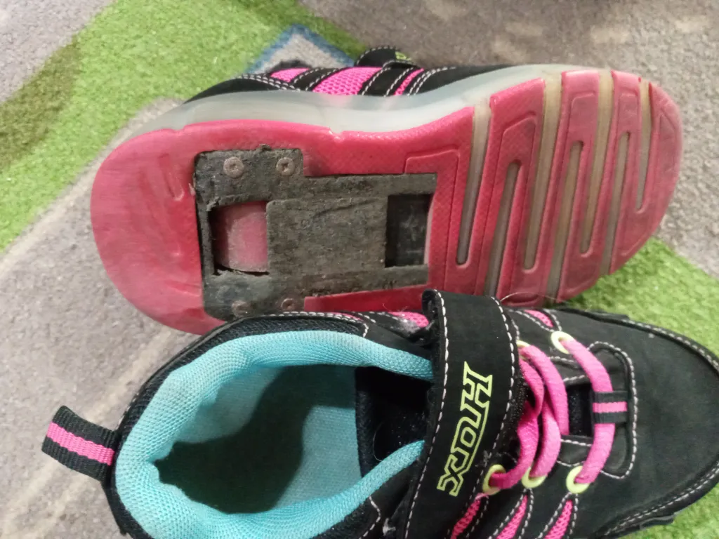 Shoes with wheels kids photo 1