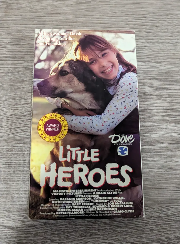 Little Heroes VHS Tape - Family Classic Movie photo 1