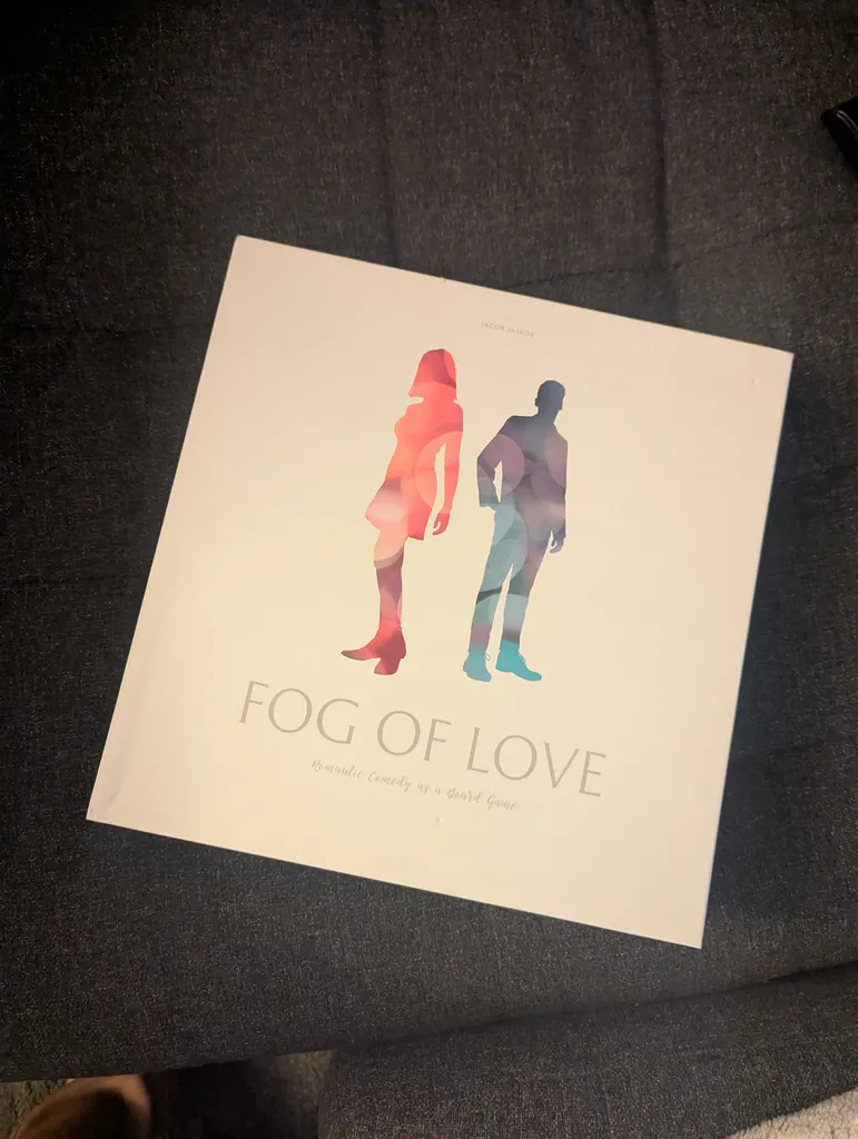 Fog of love boardgame  photo 1