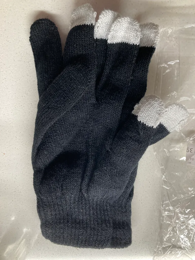 New Touchscreen Gloves Unisex photo 1