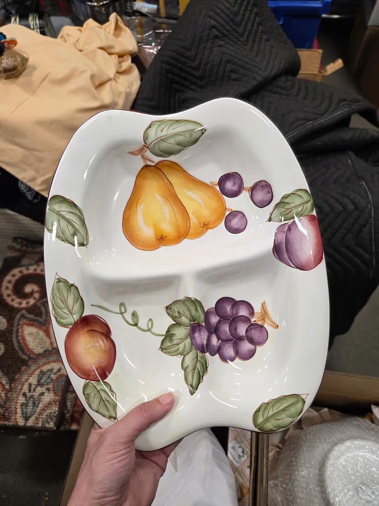 Divided dish ceramic w fruits  photo 1