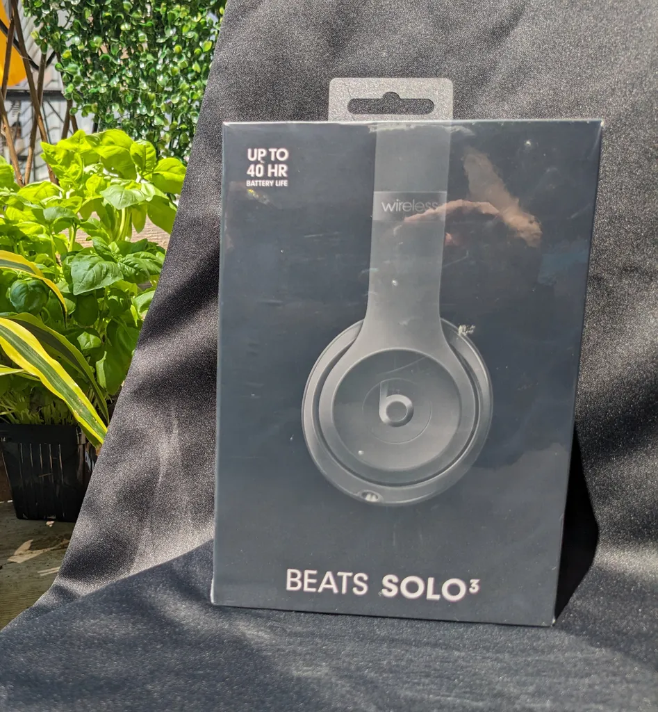 🎧BEATS SOLO3 Wireless Bluetooth Headphones🎶 photo 1