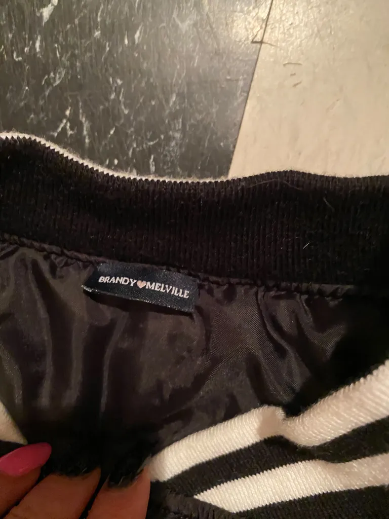 Brandy melville bomber jacket  photo 1