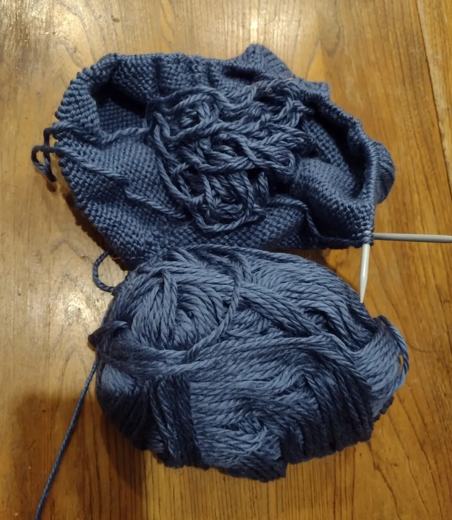 Blue yarn photo 1