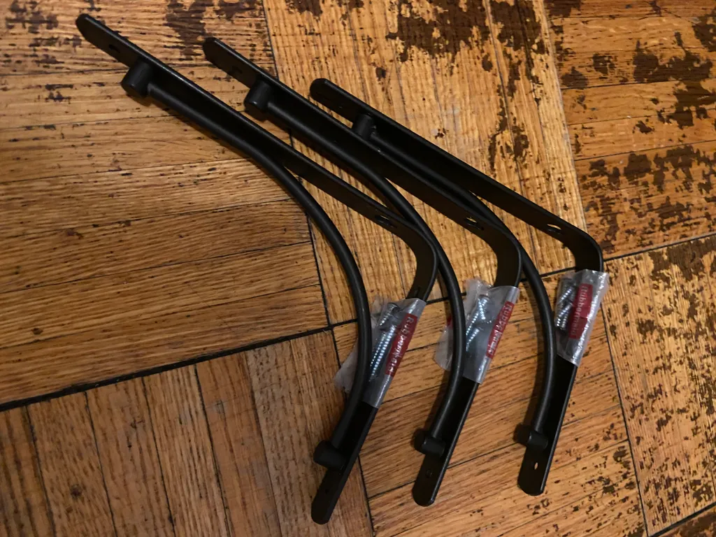 Fancy Shelf Brackets photo 1