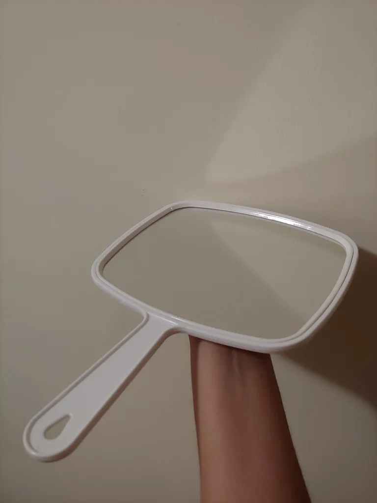 Handheld mirror photo 1