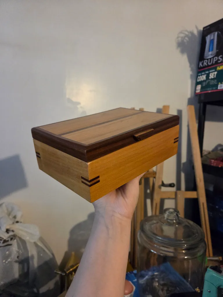 Stunning wooden box photo 1