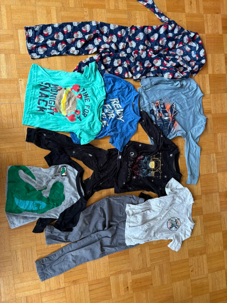 Boys clothes size 4-5 photo 1