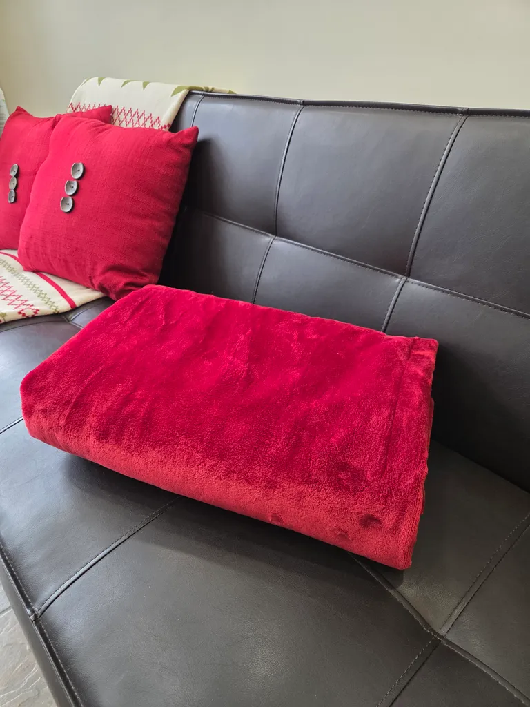 Super soft Super thick Tommy Hilfiger Blanket photo 1