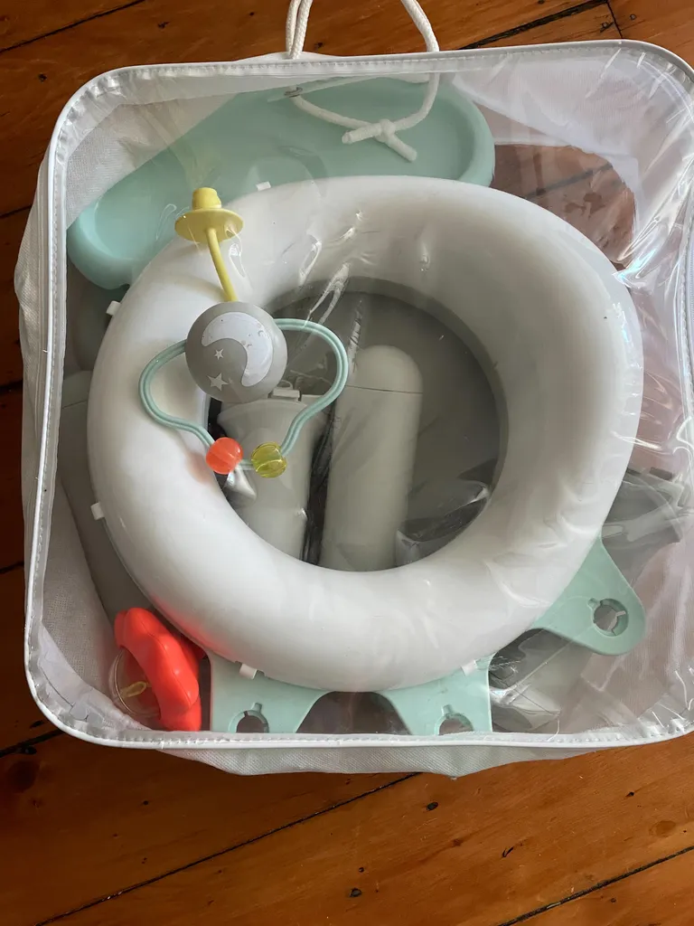 Skip hop activity seat  photo 1