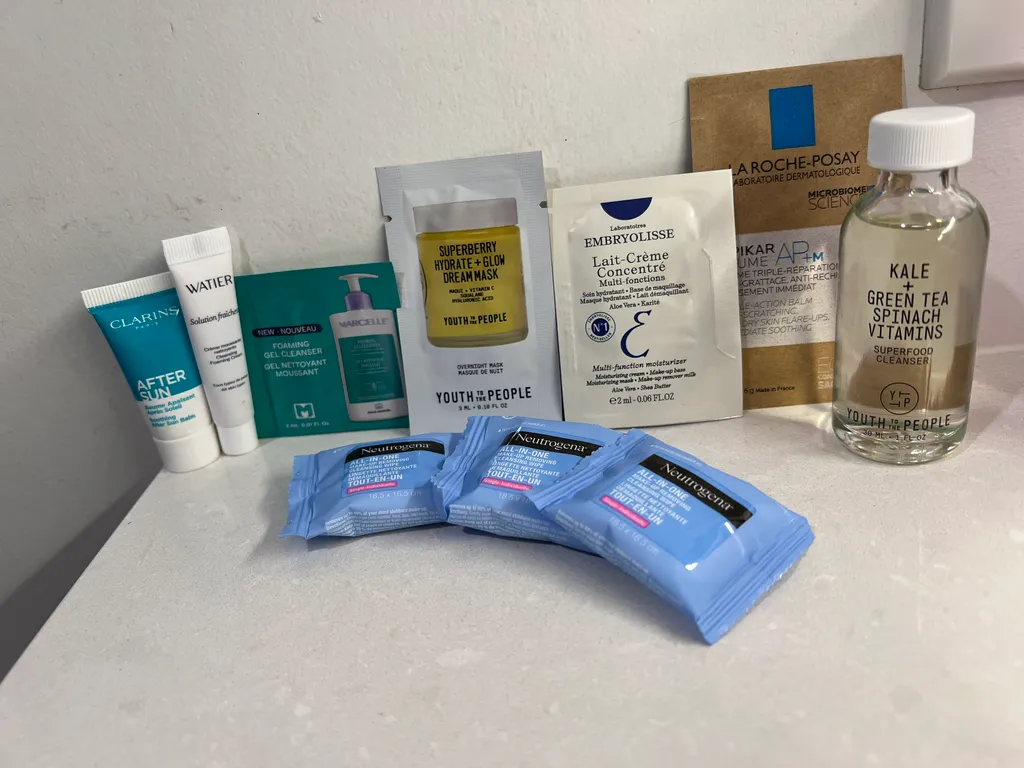 Unused + unopened skincare samples  photo 1