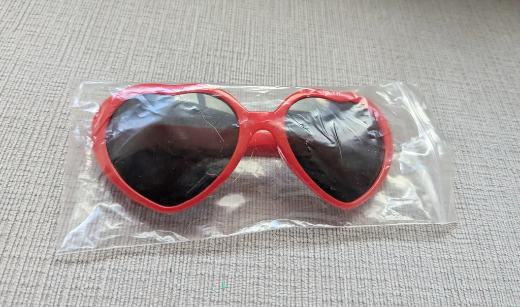 Brand New In Package Red Heart-Shaped Sunglasses (Taylor Swift 2 photo 1