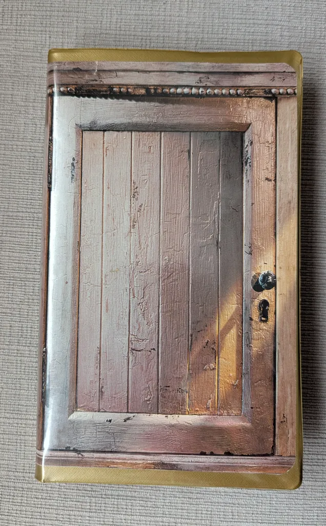 The Indian Cupboard VHS Tape photo 1