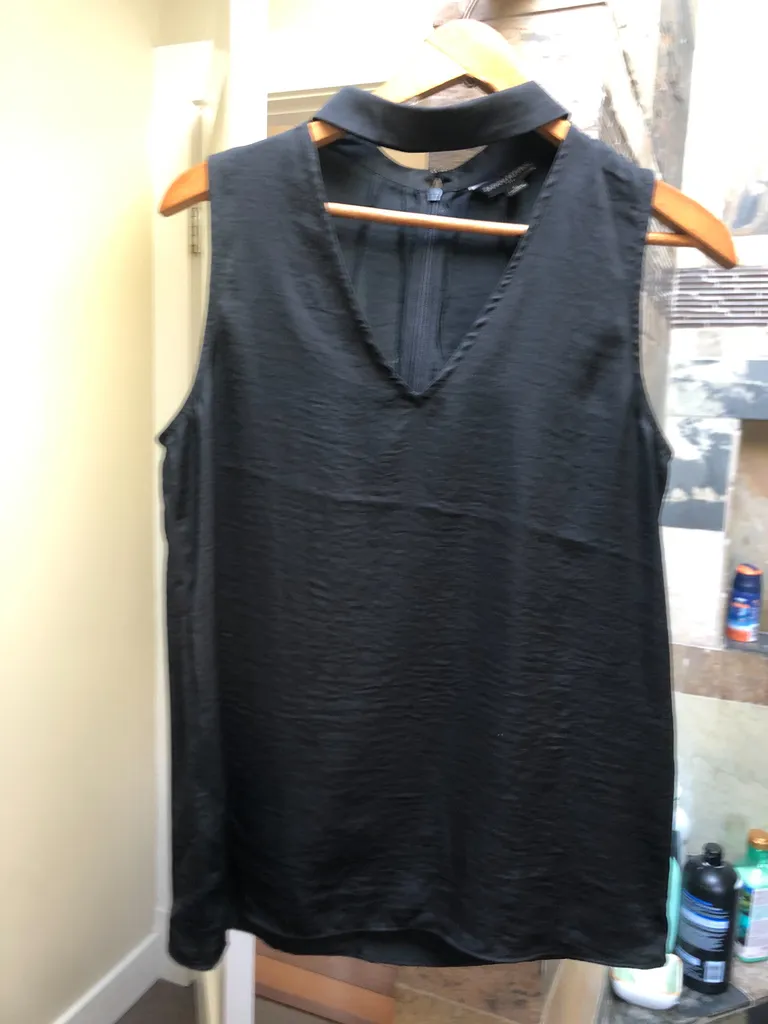 Sleeveless Top photo 1