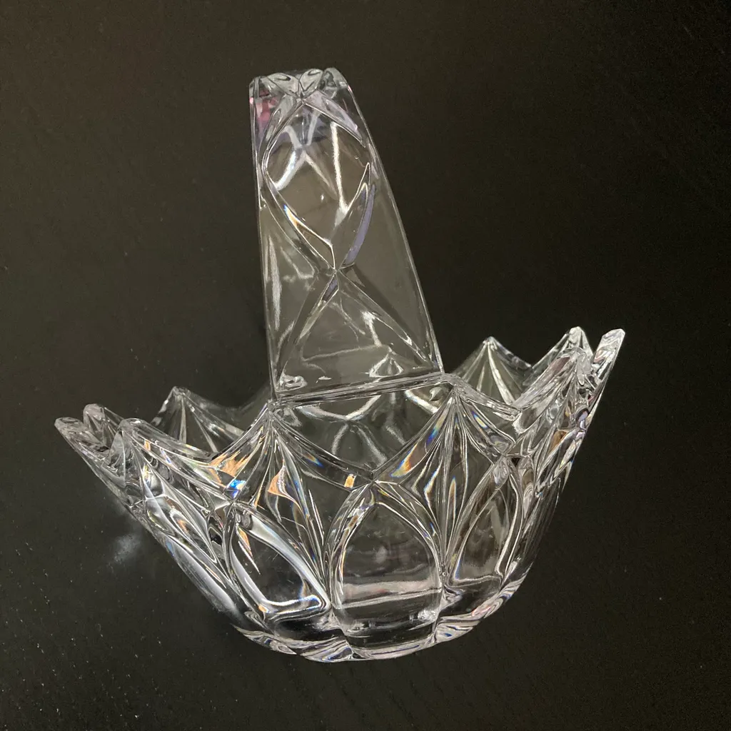 CRYSTAL BASKET photo 1