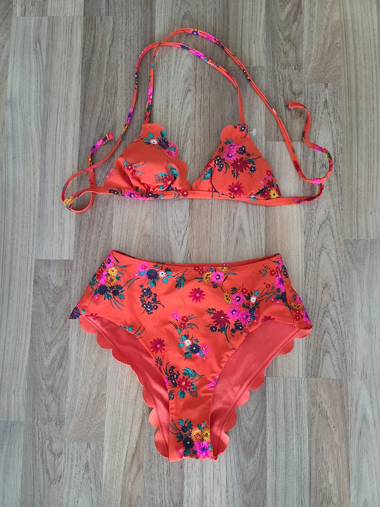 High Waisted Bikini Xhiliration  photo 1