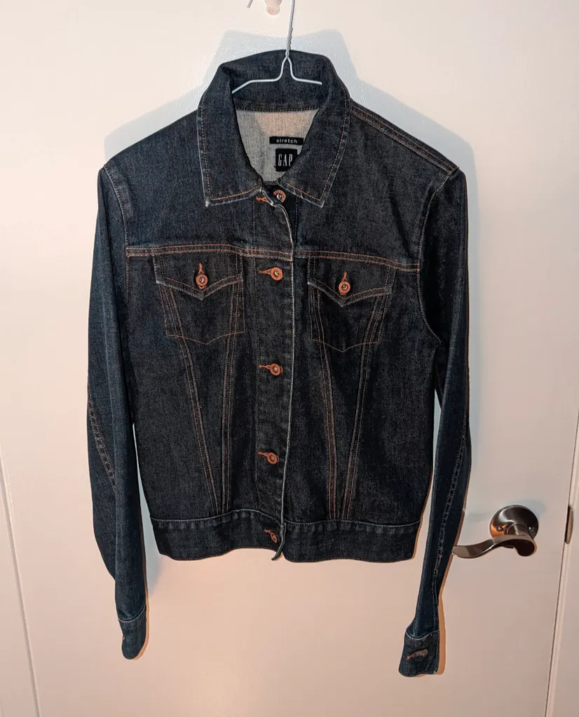 Brand New GAP Stretch Denim Jacket - Size Women's Medium photo 1