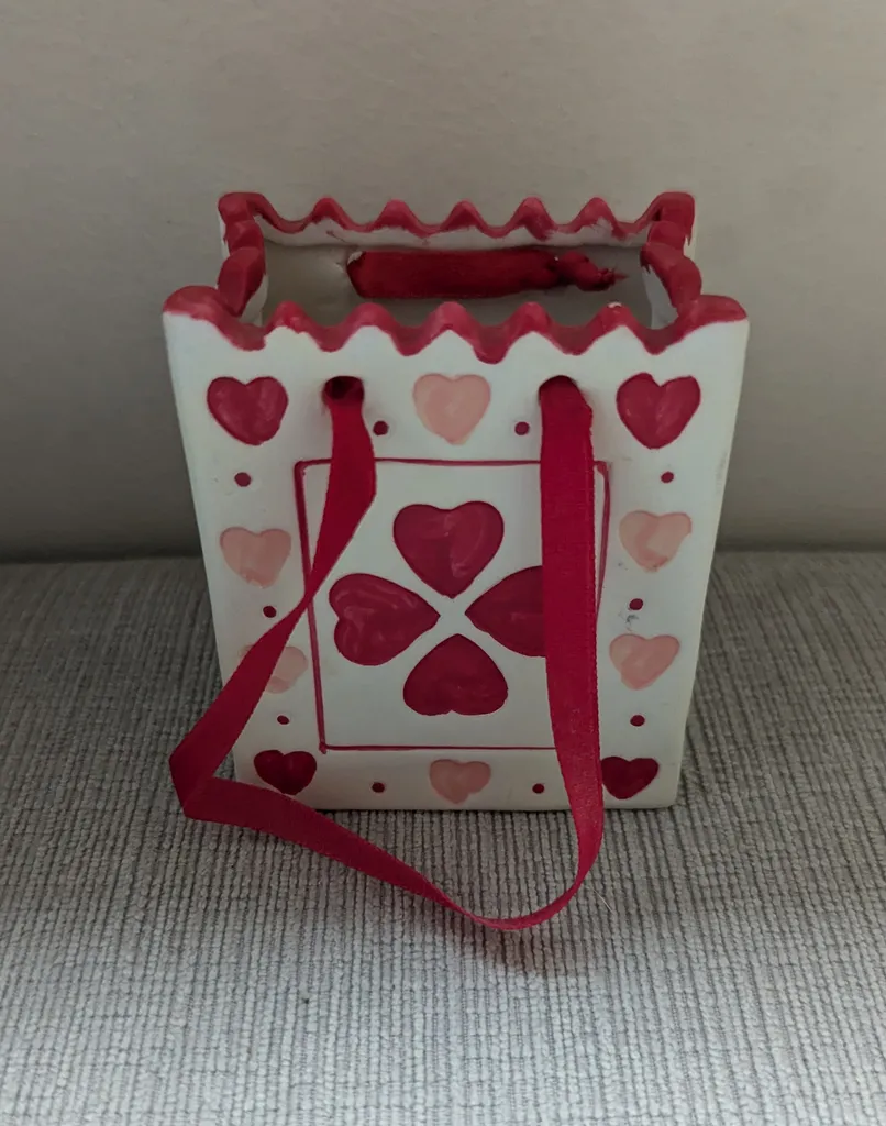 Ceramic Display Bag with Hearts photo 1