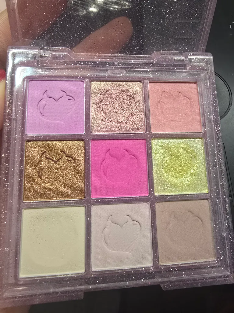 Totally Plastic Eyeshadow Palette photo 1
