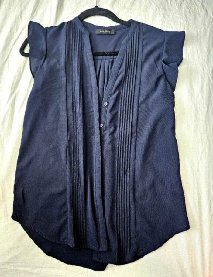 Erin Blair Navy, Light Blouse with Flutter Sleeves Sz XS photo 1