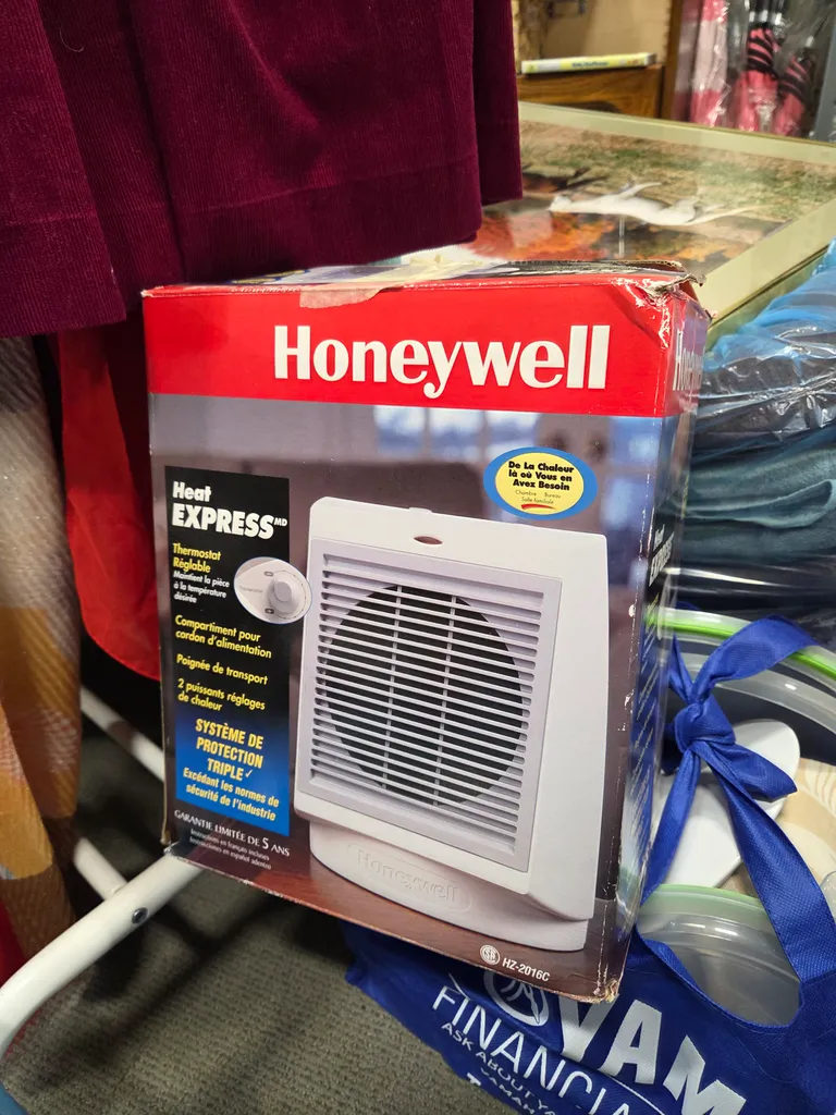 Small Honeywell heater  photo 1