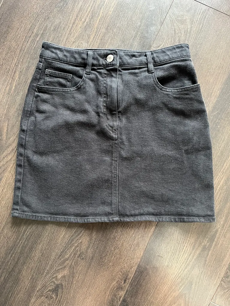 Aritzia Wilfred Free Jean Skirt - Size 4, Black photo 1