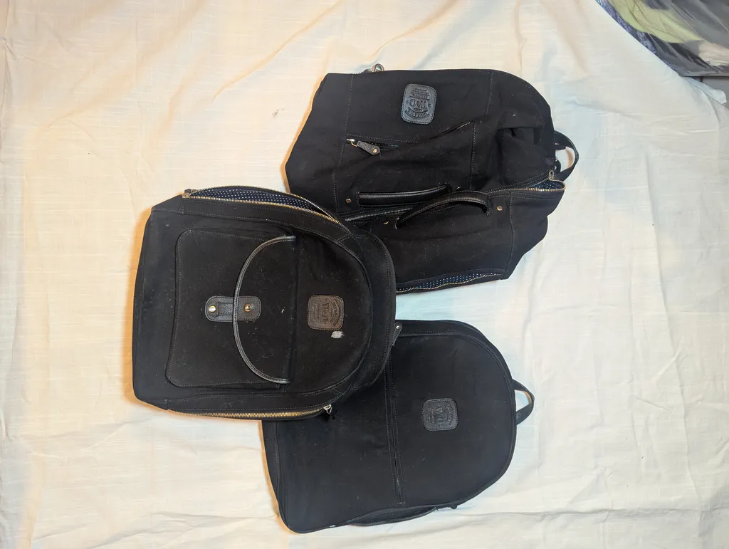 Wool and oak bags  photo 1