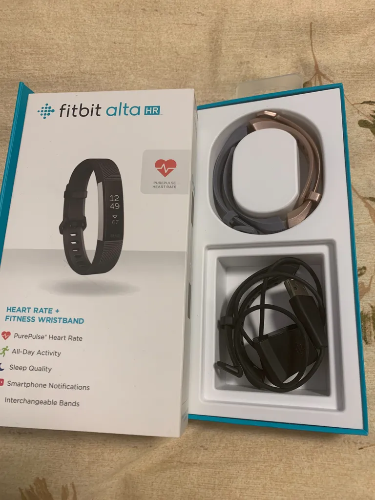 Fitbit - Alta HR wristbands and charger  photo 1