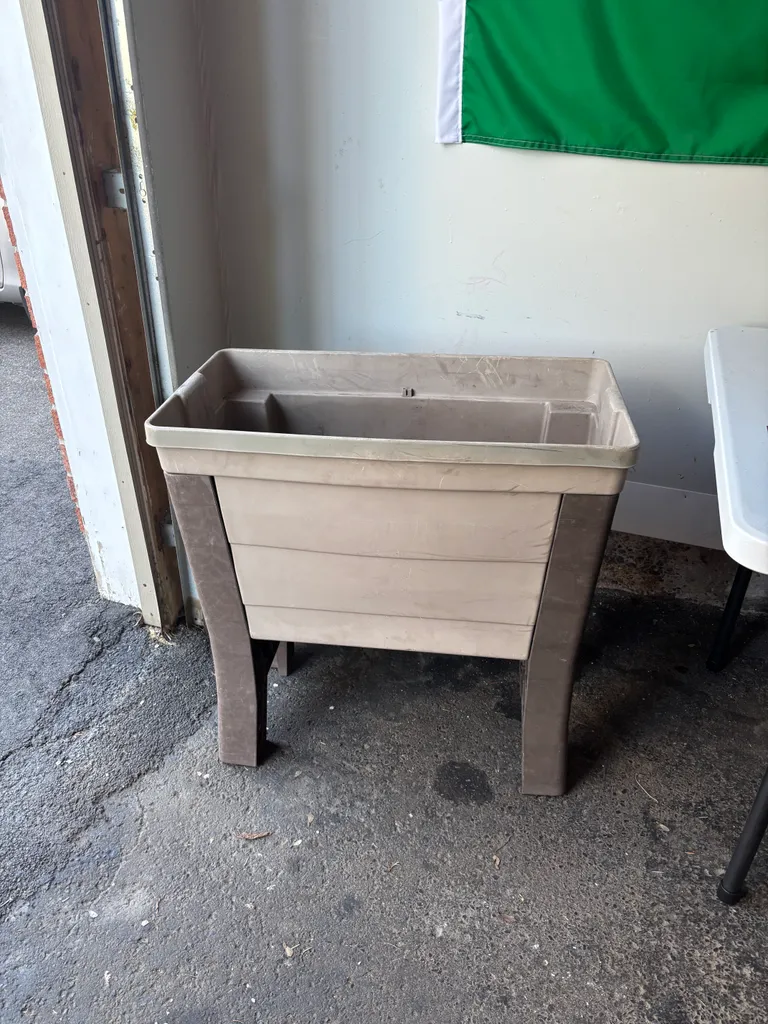 Raised garden bed photo 1