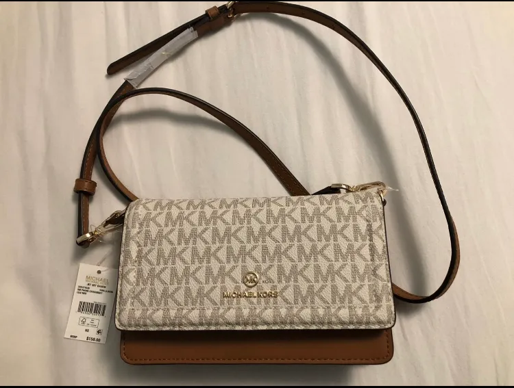 Brand New Michael Kors Purse photo 1